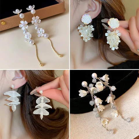Elegante Legierung Blumen Quaste Ohrhänger Mit Silber Ohrringpfosten Weiß Künstliche Perle Ohrringe Für Damen Party Täglich Schmuck