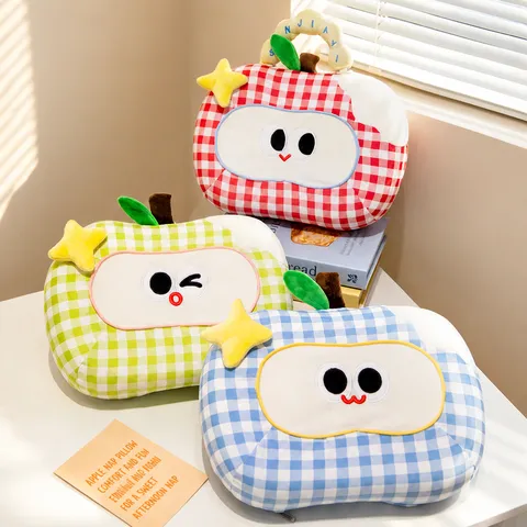 Appel Slaapkussen Kantoor Bureau Kussen Schattig Cartoon Ruitjes Pluche Speeltje Draagbaar Handheld Sierkussen Cadeau