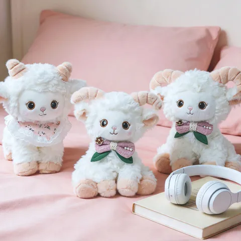 Simpatico Peluche di Piccola Pecora Bambola di Animale Stuffed Stile da Ragazza Cuscino Morbido Regalo di Compleanno per Bambini
