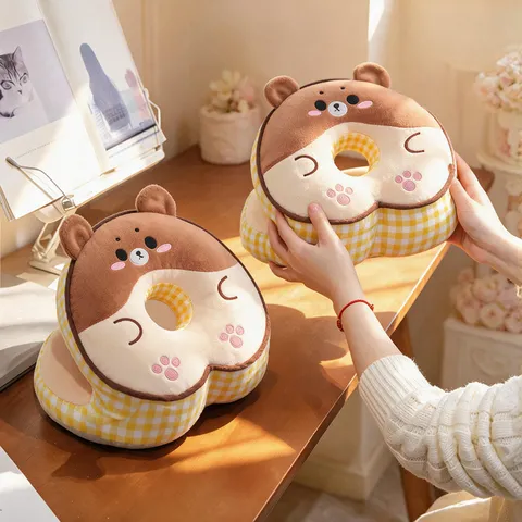 Mignon Petit Ours Oreiller de Sieste Velours Cristal Soie Glacée Bureau Étudiant Repos Oreiller Broderie Cartoon Coussin Confortable