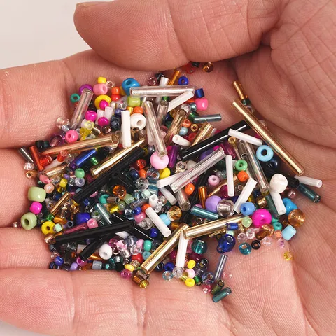 Perles de Rocailles en Verre Couleur Mélangée et Perles Tubes Accessoires de Fabrication de Bijoux DIY Perles en Vrac Assorties pour Bracelets Colliers Bricolage