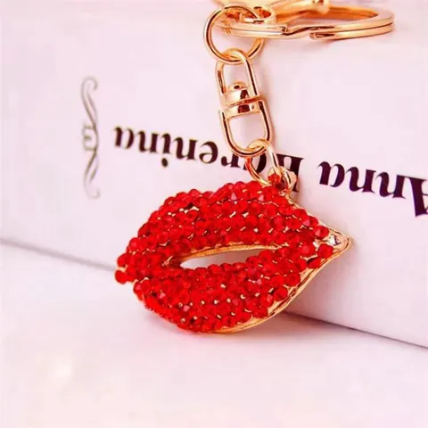 Creatieve Metaal Strass Lip Sleutelhanger Glinsterende Kristal Lipvorm Tas Bedel Autosleutelring Dames Mode-Accessoire