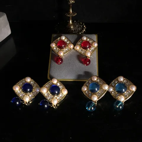 Pendientes colgantes de vidrio de color de perla artificial de diamantes de imitación de aleación de estilo vintage Joyería de moda para mujer