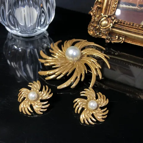 Conjunto de Broche y Pendientes de Botón de Cobre Perla y Ágata Retro Diseño Floral Elegante Regalo de Joyería para Mujeres