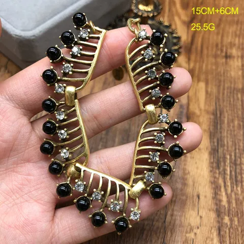 Vintage Chapado en Oro Hueco Geométrico Vidrio Negro Gema Diamante de Imitación Collar Pulsera Pendientes Conjunto de Joyas Para Mujeres