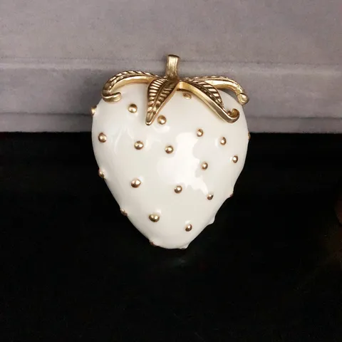 Vintage Estilo Occidental Esmalte Fresa Broche Pendientes Set Moda Aleación Joyería