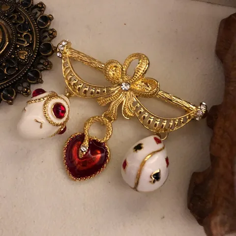 Broche de Lazo de Huevo de Pascua de Esmalte Vintage Pin Diamante de Imitación Aleación Joyería de Moda Para Mujeres Elegante Decoración de Vestido