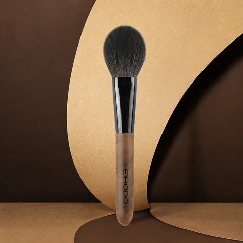Professional Wooden Handle Blush Brush Soft Natural Wool Makeup Brush For Face Powder Highlighter Cosmetic Tool
