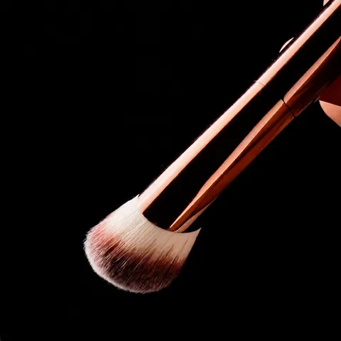 Professional Angled Foundation Brush Synthetic Fiber Long Handle Liquid Foundation Makeup Brush Cosmetic Beauty Tool