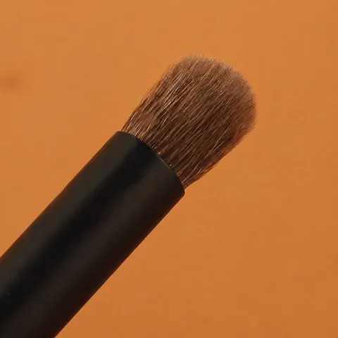 Professional Animal Hair Eyeshadow Blending Brush Soft Round Eye Makeup Brush Wooden Handle Precision Smudge Tool