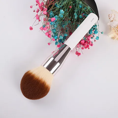 Großer Flauschiger Puderpinsch Weiche Synthetikfaser Make-up Pinsel Holzgriff Gesichts Kosmetikwerkzeug Für Make-up Und Konturierung