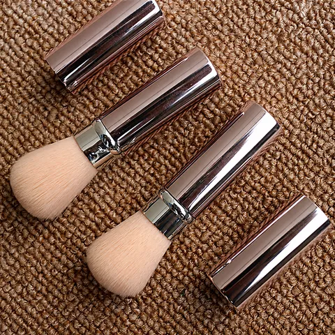 Portable Retractable Makeup Brush Single Soft Synthetic Fiber Powder Blush Brush Rose Gold Metal Handle Cosmetic Tool