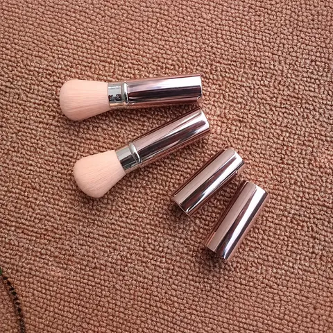 Portable Retractable Makeup Brush Single Soft Synthetic Fiber Powder Blush Brush Rose Gold Metal Handle Cosmetic Tool