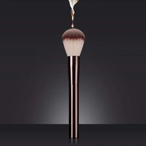 Professioneller runder Puderpinsel Weicher synthetischer Faser Make-up Pinsel Roségold Metallgriff Highlighter Kosmetikwerkzeug