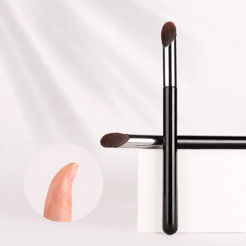 Synthetic Fiber Professional Thumb Concealer Brush Soft Hair Wooden Handle Facial Blemish Dark Circles Makeup Tool