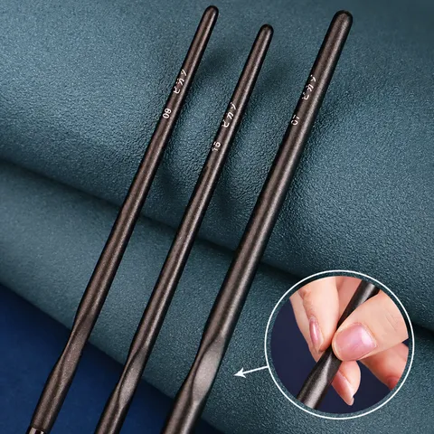 Pinceau Anti-Cernes Professionnel Fibre Synthétique Poils Manche en Bois Précision Visage Yeux Outil