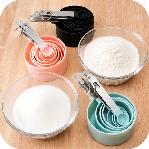 Set di Tazze e Cucchiai Misuratori in Plastica con Manico in Acciaio Inossidabile Strumento per Cottura di Precisione