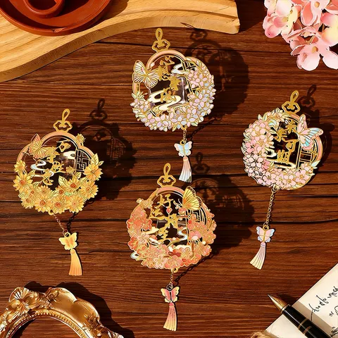 Klassischer Chinesischer Stil Durchbrochenes Metall Lesezeichen Inspirierender Segen Exquisites Palast Stil Anhänger Lesezeichen Kreatives Kulturelles Geschenk