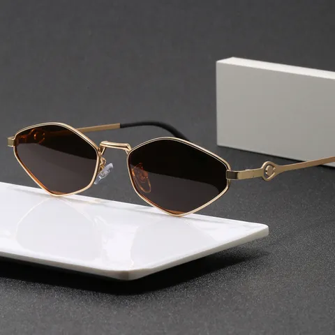Vintage Retro Diamond Small Frame Metal Sunglasses Unisex UV400 Sun Protection Outdoor Fashion Eyewear
