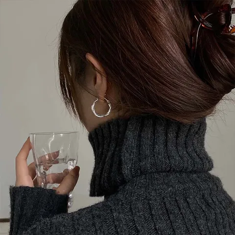 Minimalistisch Metall Creolen Für Damen Mode Geometrisch Verdreht Kette Strass Perle Design Trendiger Schmuck Geschenk