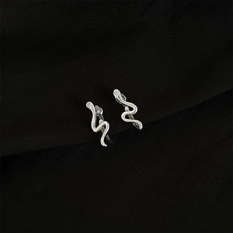 Trendy Copper Rhinestone Ear Clips For Non Pierced Ears Gold Silver Plated Geometric Heart Butterfly Asymmetric Drop Earrings Mosquito Coil Ear Clips Women Sweet Cool Jewelry