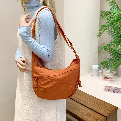 Women Casual Nylon Crossbody Bag Large Capacity Dumpling Bag Hobo Crescent Bag Simple Daily Shoulder Bag