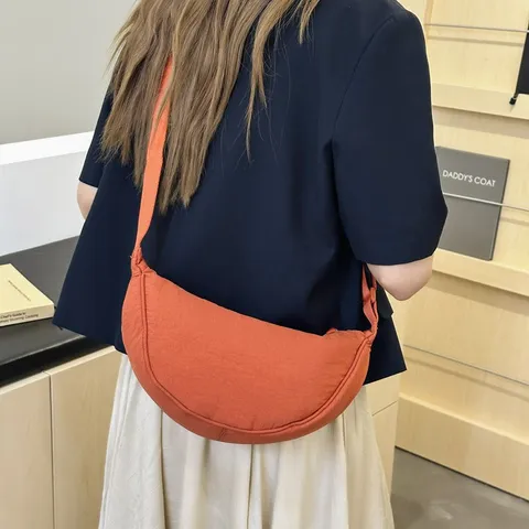 Womens Corduroy Crescent Bag Casual Daily Crossbody Shoulder Bag Simple Dumpling Bag Stylish Underarm Purse