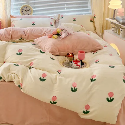 Thickened Milk Velvet Bed Sheet Four Piece Set Winter Warm Flannel Duvet Cover Modern Home Bedroom Bedding Set