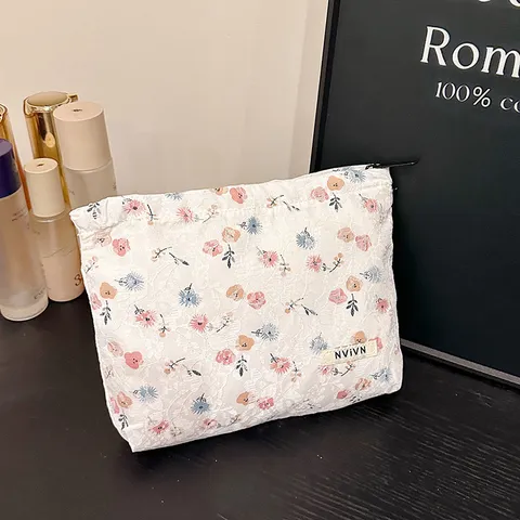 Large Capacity Lace Cosmetic Bag Floral Retro Minimalist Portable Makeup Pouch Women Travel Storage Handbag Organizer