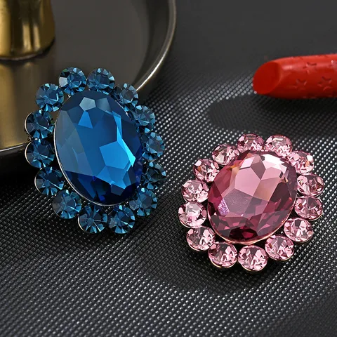 Broche de Cristal de Lujo Ligero Francés Mujeres Elegantes Reina Corsé Cobre Circonia Moda Traje Chaqueta Pin Joyería Regalo