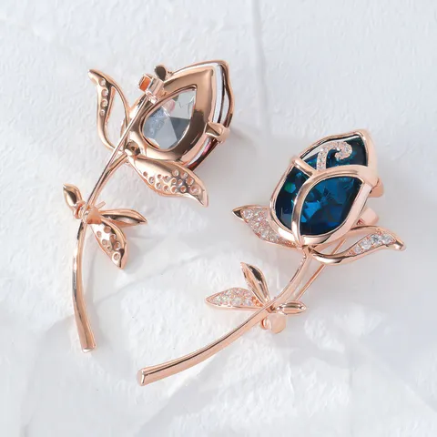 Elegante Broche de Rosa de Cobre con Diamantes de Imitación Broche Floral de Cristal de Lujo para Abrigo de Mujer Accesorios de Vestido de Banquete