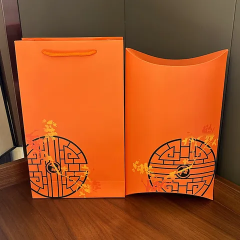 Orange Gift Box And Tote Bag Set Traditional Fan Floral Printed Cardboard Gift Packaging For Silk Scarf Party Present