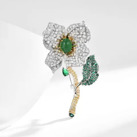 Elegant Green Flower Brooch Copper Rhinestone Zircon Corsage Pin Anti-Glare Women Fashion Jewelry Gift