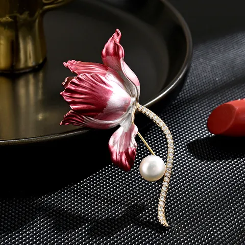 Gradient Pink Iris Flower Brooch Elegant Zircon Freshwater Pearl Rhinestone Alloy Brooches Women Fashion Jewelry