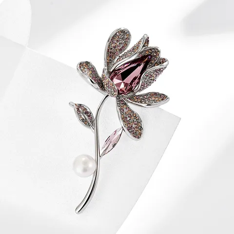 Elegante Broche de Orquídea de Cobre Perla de Agua Dulce Diamante de Imitación Joyería Floral de Lujo para Mujer