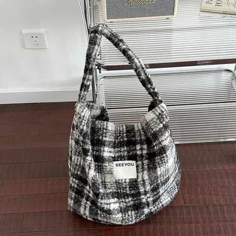 Women's Retro Lamb Wool Checkered Tote Bag Striped Plush Shoulder Bag Large Capacity Casual Shopping Handbag Autumn Winter