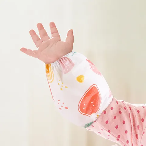 Disposable Kids Non-Woven Sleeves Waterproof Anti-Fouling Cartoon Print Baby Arm Sleeves Independent Packaging