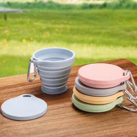 Draagbare Reizen Opvouwbare Waterbeker Food Grade Siliconen Telescopische Beker Outdoor Camping Compacte Mok Met Deksel En Karabijnhaak