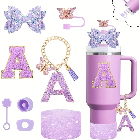 Lila Tumbler Zubehör Set Glitzer Tassenhülle Buchstabenanhänger Schleife Strohhalm Abdeckung Isoliert Reisebecher Dekor