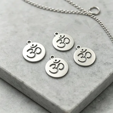 Edelstahl OM Symbol Runder Anhänger DIY Schmuck Herstellung Zubehör Charme