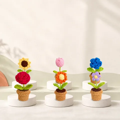 Handgemachte Häkel-Topfpflanze Süße Geklopfte Blume Sonnenblume Tulpe Rose Gänseblümchen Schreibtisch Dekor Künstliche Topfpflanzen