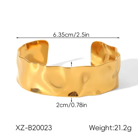 Western Vintage Stainless Steel Open Cuff Bracelet For Women Exaggerated Gold Chunky Geometric Wave Hammered Metal Texture Bangle Jewelry