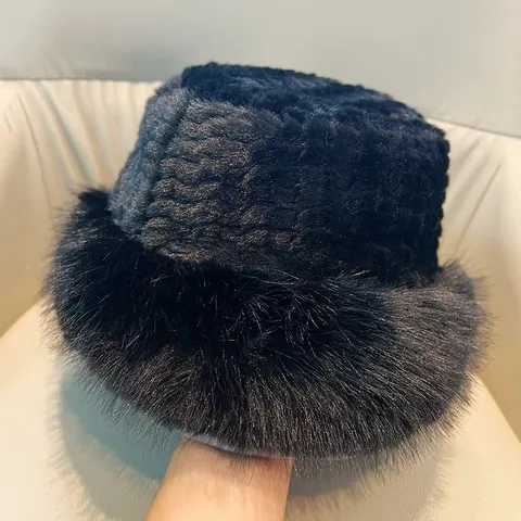 Damen Winter Warme Plüsch Trapper Mütze Verdickte Winddichte Ohrenschützer Bomber Mütze Koreanischer Stil Flauschige Kunstpelz Mütze