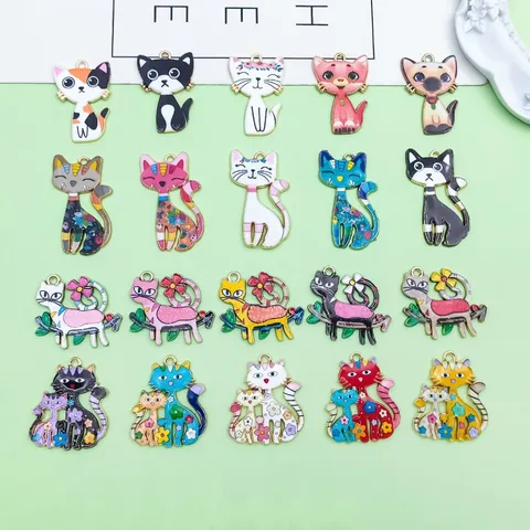 Mignons Pendentifs Chat Dessin Animé Alliage Goutte d'Huile Charms Mélangés Colorés DIY Accessoires de Bijoux Fait Main