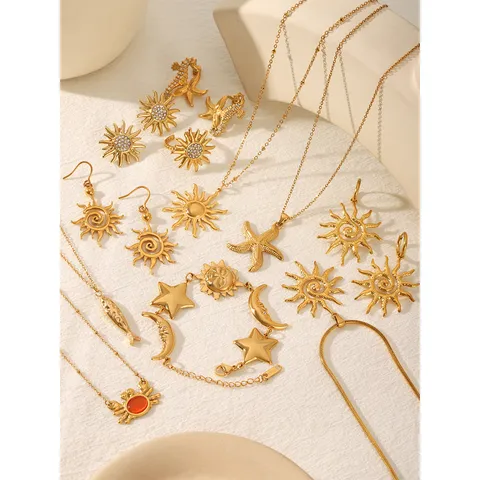 Stainless Steel Sunflower Sun Pendant Necklace Earrings Ring Bracelet Luxury Gold Rhinestone Celestial Marine Jewelry For Women Vacation Accessories