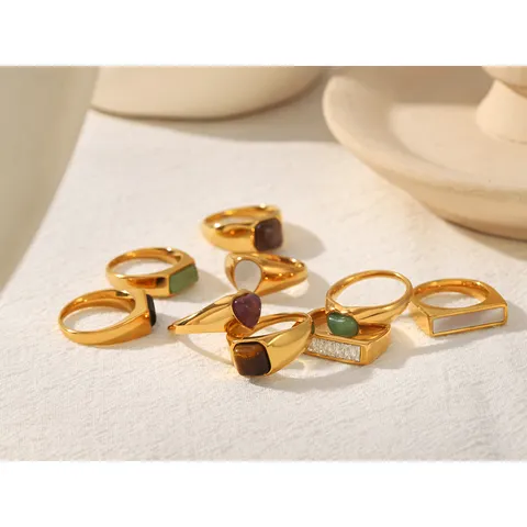 Vintage Stainless Steel Geometric Ring Gold Plated Luxury Heart Rectangle Rhinestone Ring For Women Fashion Hand Jewelry Gift