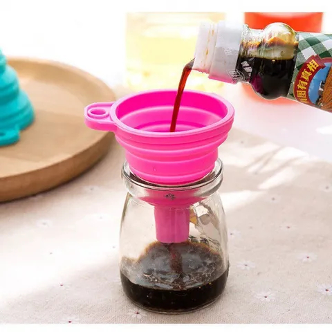 Foldable Telescopic Funnel Large Caliber TPR Kitchen Liquid Dispensing Funnel Portable Folding Oil Water Funnel Tool