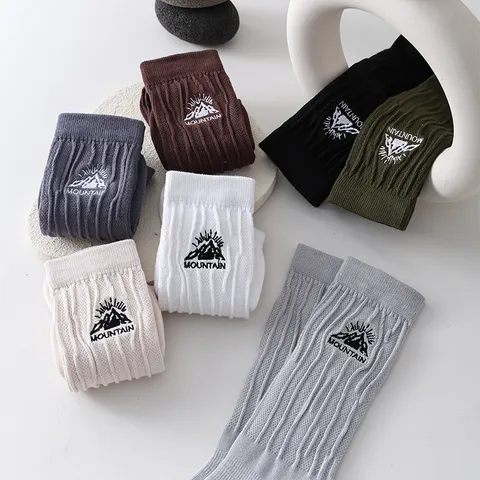 Men's Crew Socks Cotton Blend Casual Solid Color Embroidery Mid Tube Fashion Retro Outdoor Sports Socks