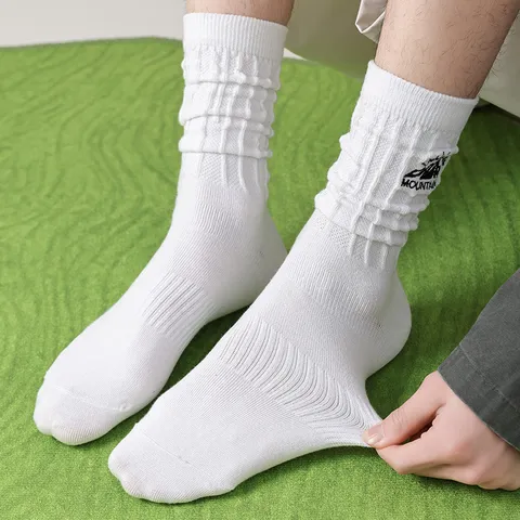 Men's Crew Socks Cotton Blend Casual Solid Color Embroidery Mid Tube Fashion Retro Outdoor Sports Socks