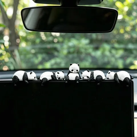 Cartoon Mini Panda Figuur PVC Dier Ornament Voor Auto Dashboard Desktop Decoratie Schattige Panda Beeldhouwwerk Landschapsarchitectuur Pop Speelgoed